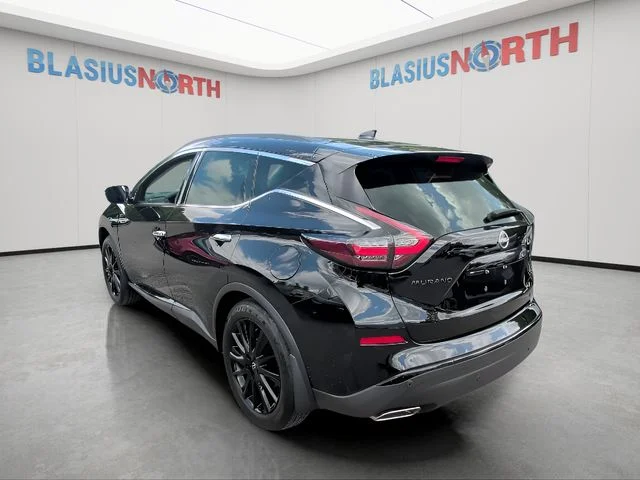 Used 2023 Black Nissan SV image 8