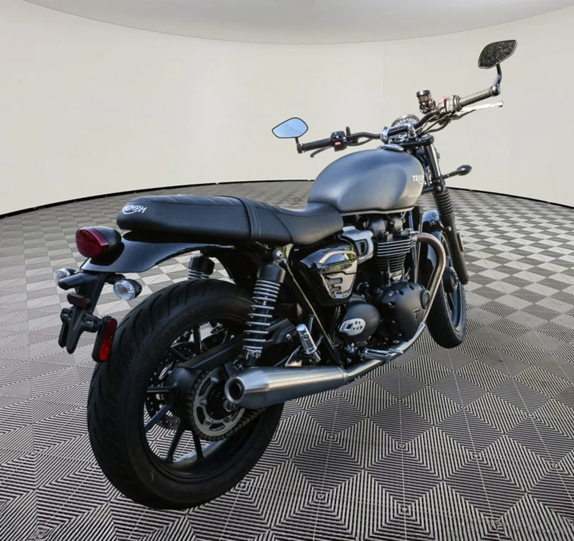 Used 2023 SILVER ICE Triumph  image 2