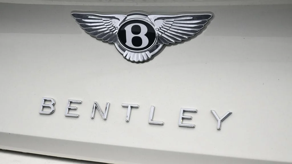 Used 2025 White Bentley Speed image 21