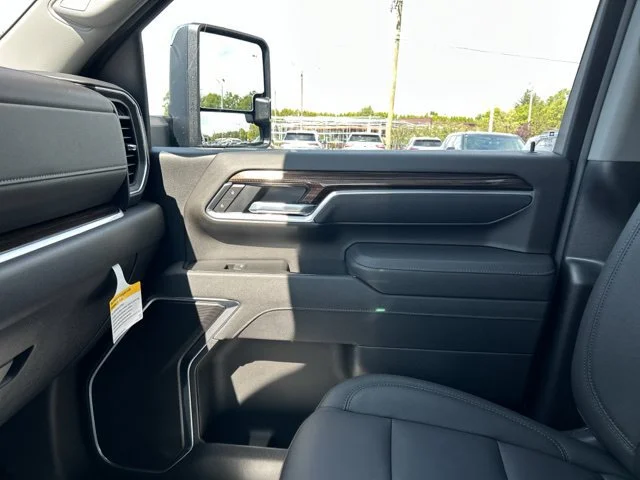 New 2026 Black Chevrolet LT image 38