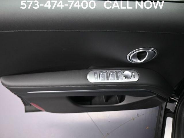 New 2026 Black Hyundai SEL 7P image 10