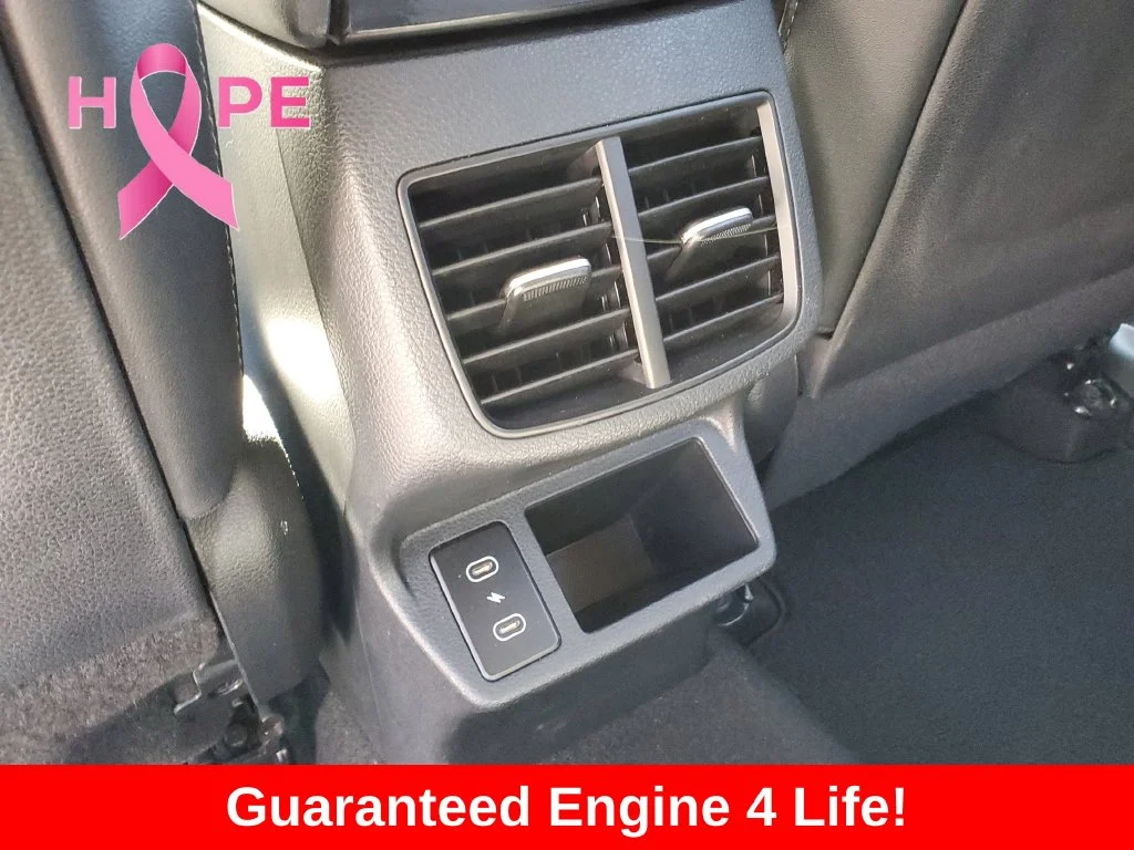 Used 2025 White Kia S image 29