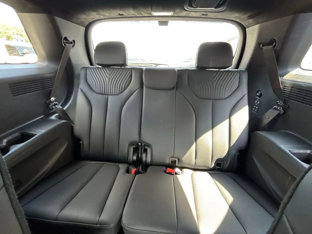 Used 2024 Black Hyundai Calligraphy image 27