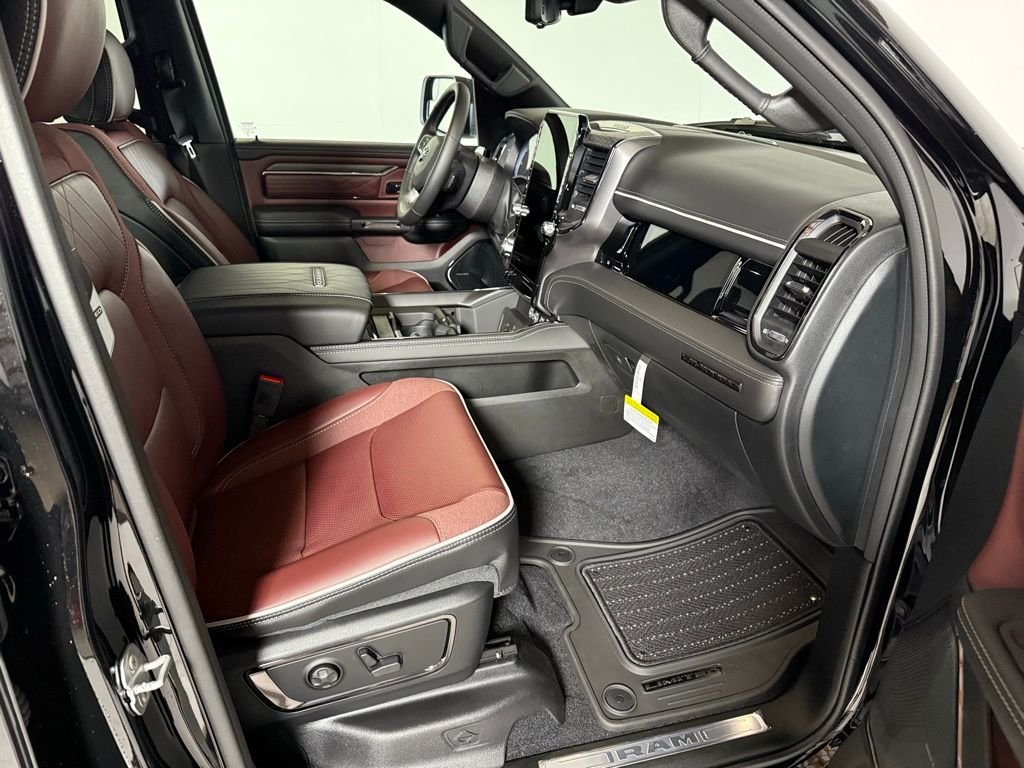 2026 RAM 1500 Limited - Photo 16