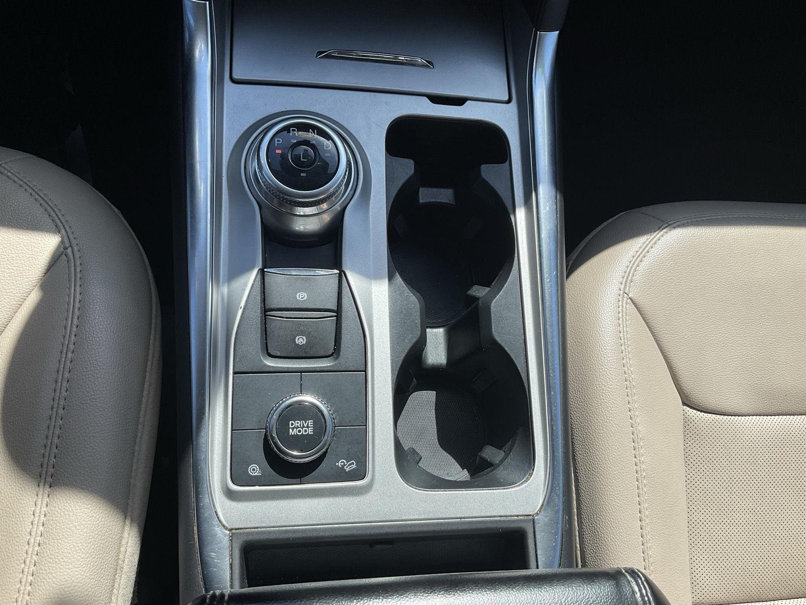 Used 2023 Red Ford Limited image 15