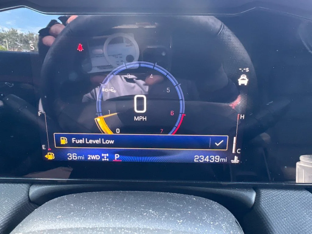 Used 2025 Pearl Chevrolet RS image 13