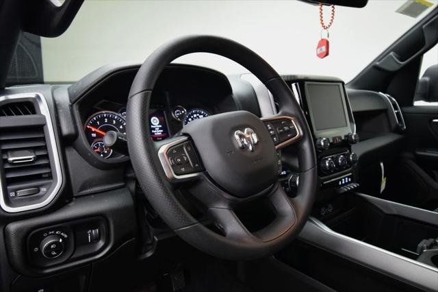 New 2026 Diamond Black Crystal Pearlcoat RAM BIG HORN image 32