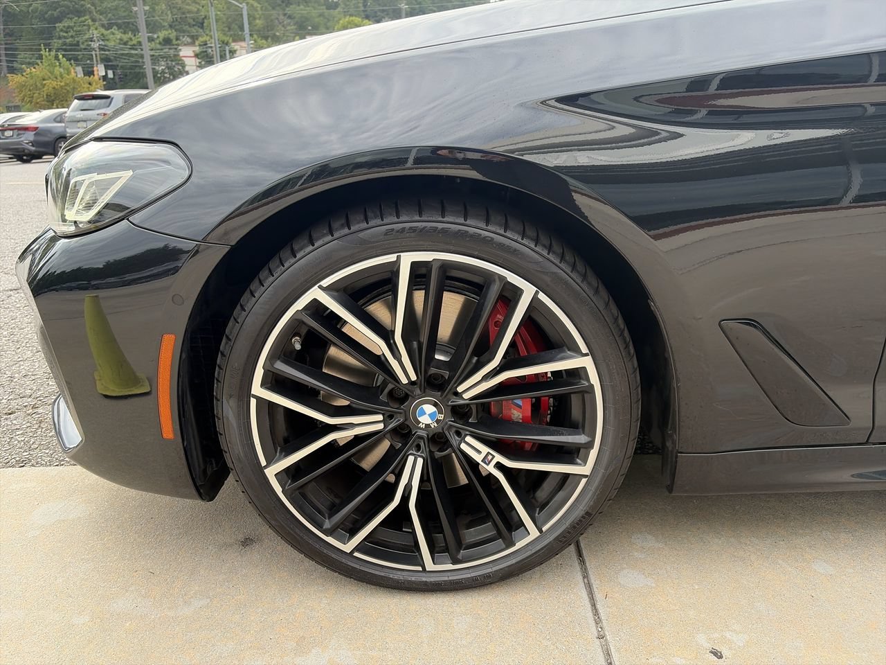 Used 2023 Black Sapphire Metallic BMW 540i image 13