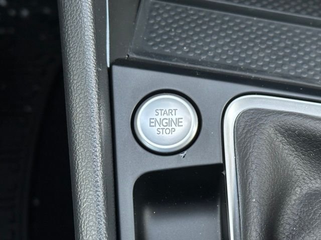 2025 Volkswagen Jetta SE - Photo 34