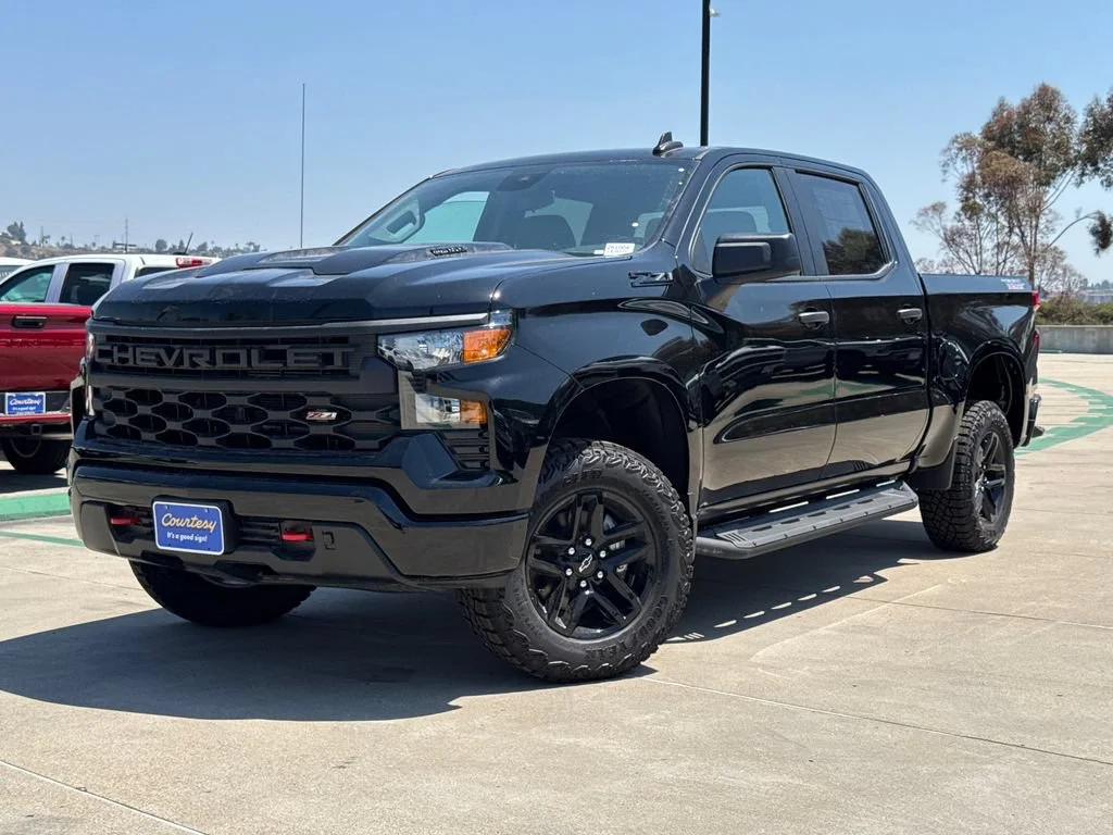 2026 Chevrolet Silverado 1500 Custom Trail Boss - Photo 2