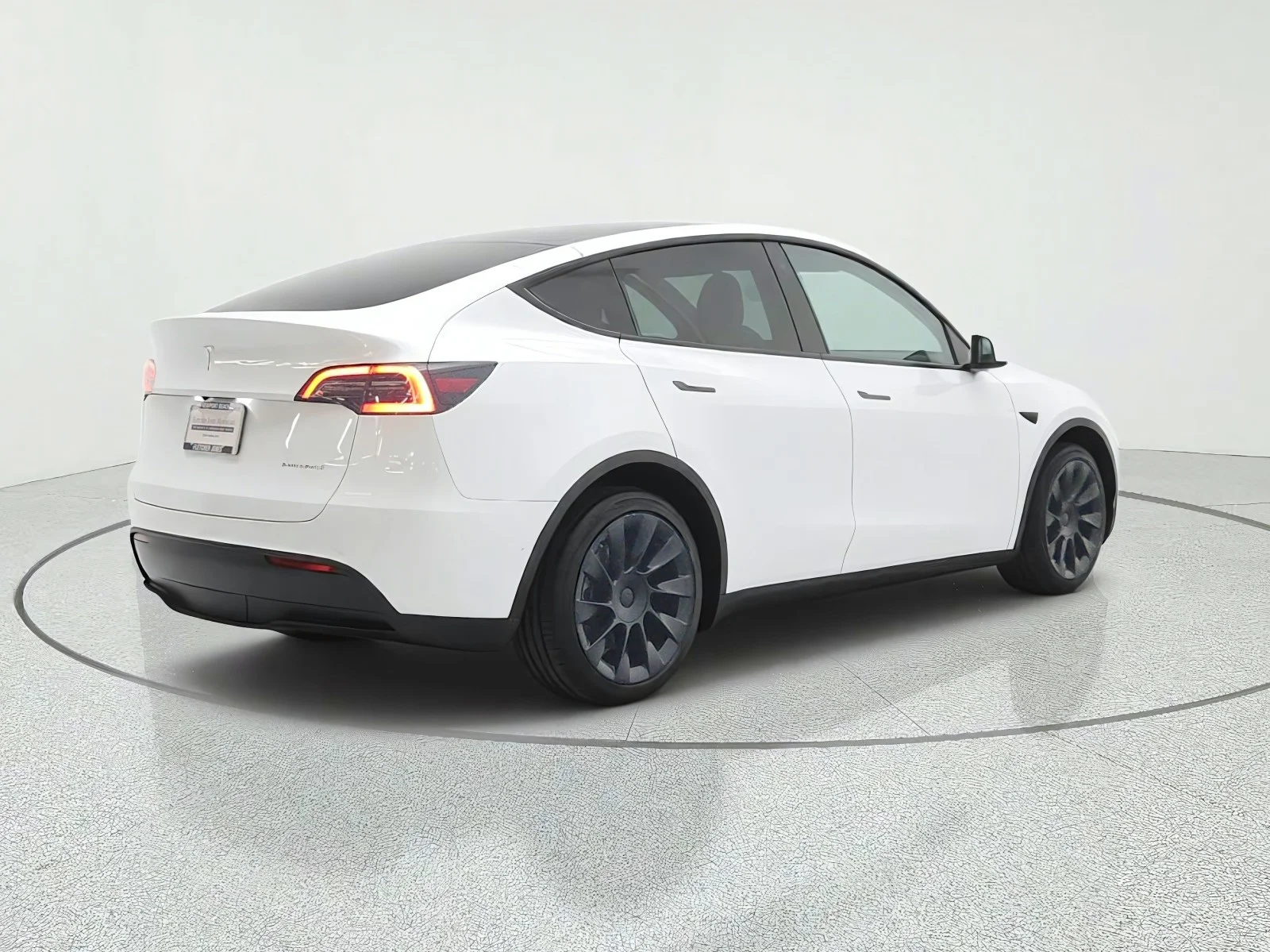 Used 2021 Pearl White Multi-Coat Tesla Long Range AWD image 5