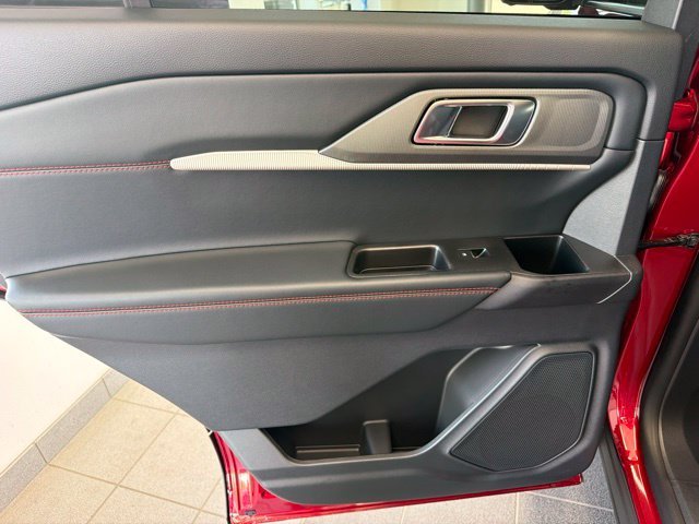 New 2027 Ruby Red Metallic Tinted Clearcoat Ford ST-Line image 18