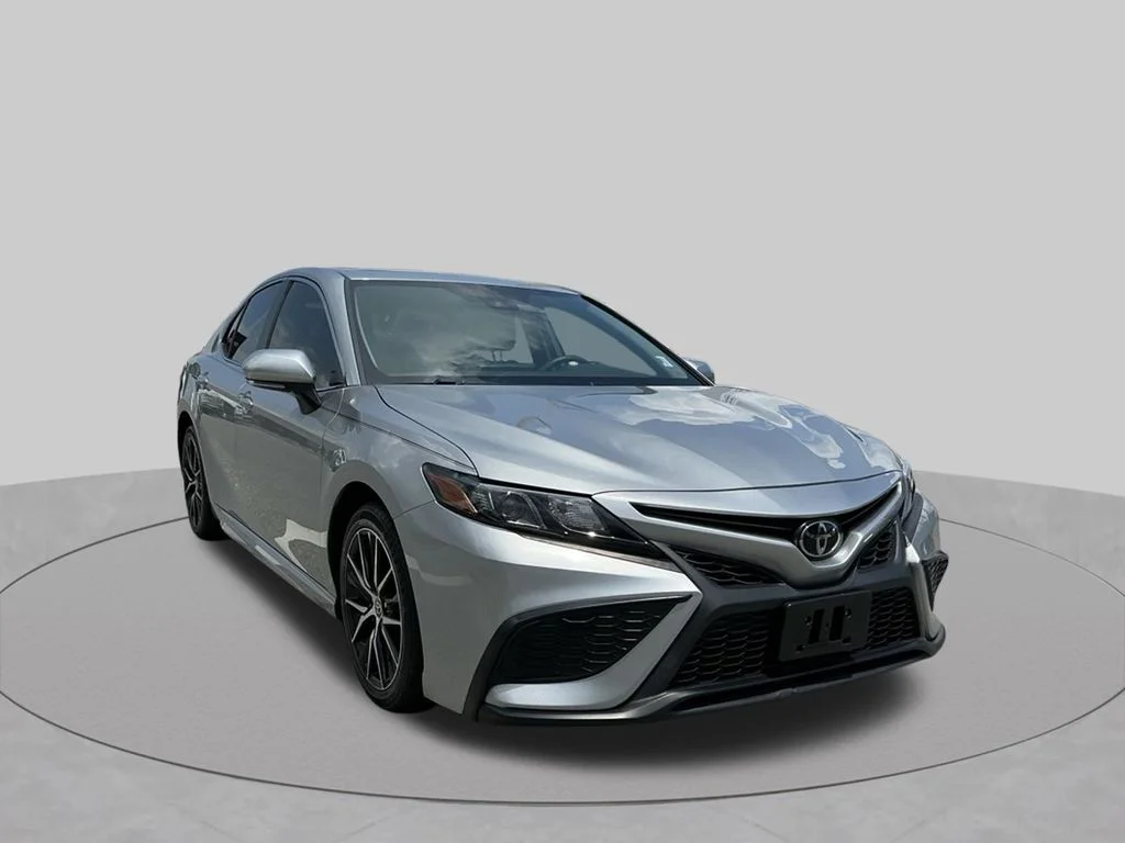 Used 2024 Silver Toyota SE image 17
