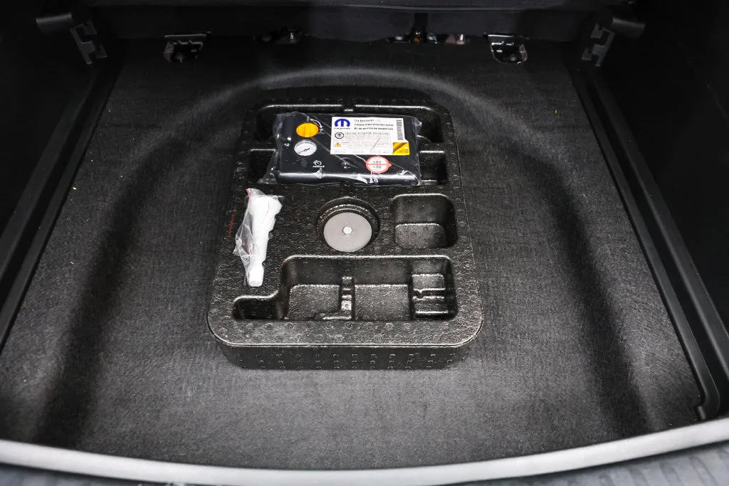 Certified Used 2025 Red Jeep Limited image 21