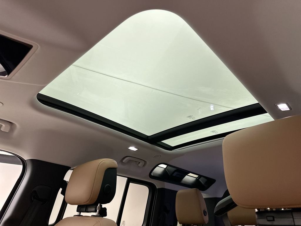 New 2026 Carpathian Grey Land Rover S image 11
