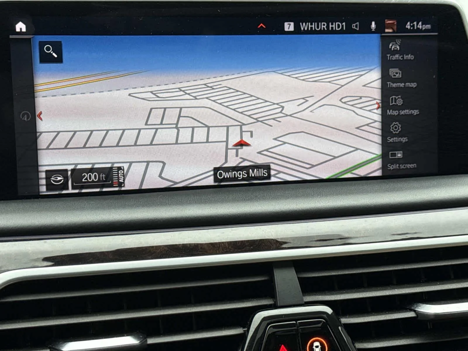 Used 2022 Carbon Black Metallic BMW 740i xDrive image 19