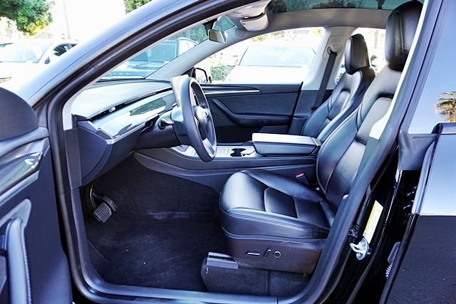 Used 2023  Tesla Long Range image 16