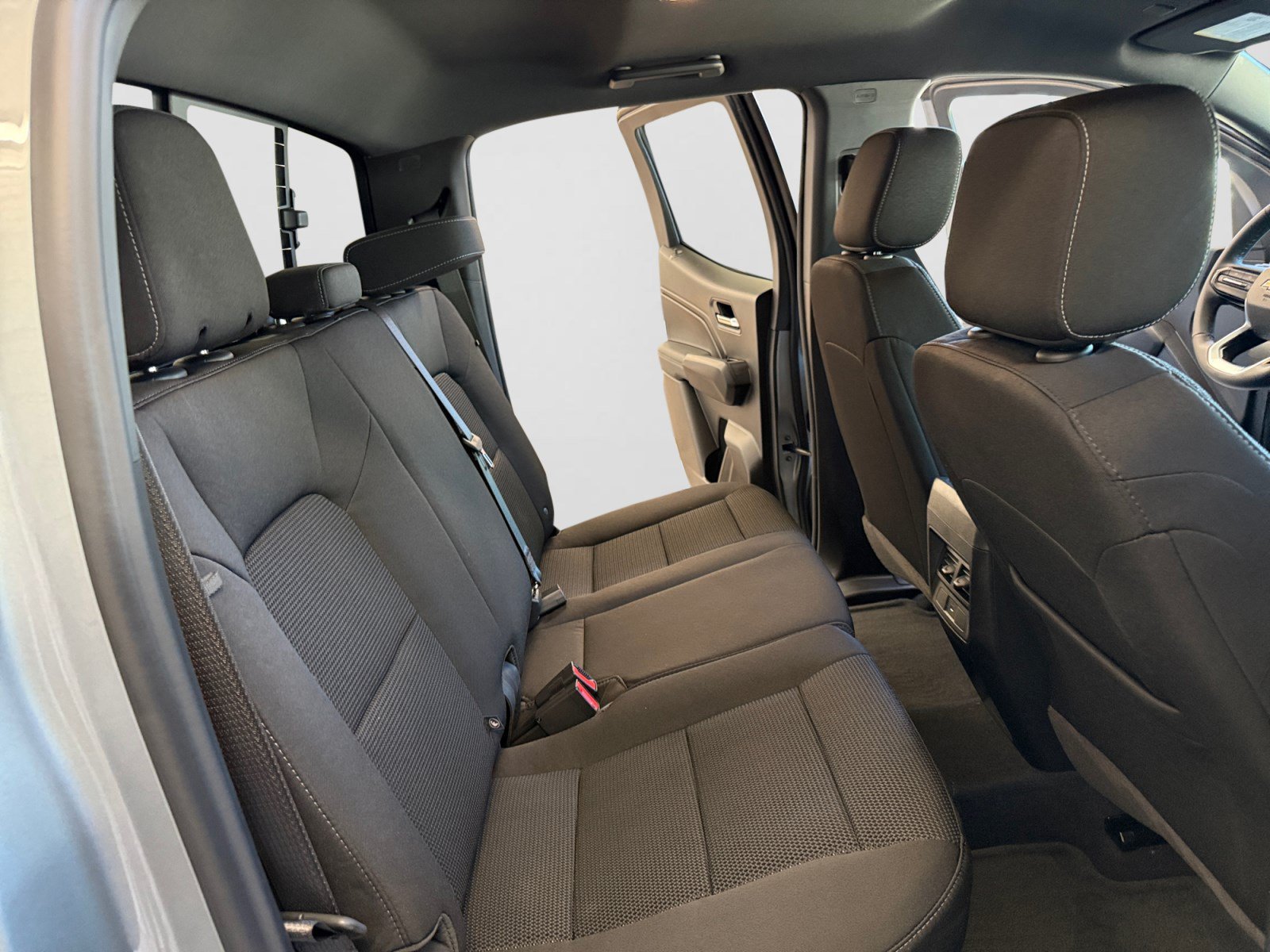 2026 Chevrolet Colorado LT - Photo 15
