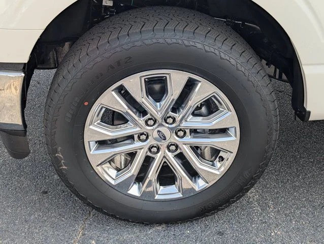 New 2026 Star White Metallic Tri-Coat Ford Lariat® image 13