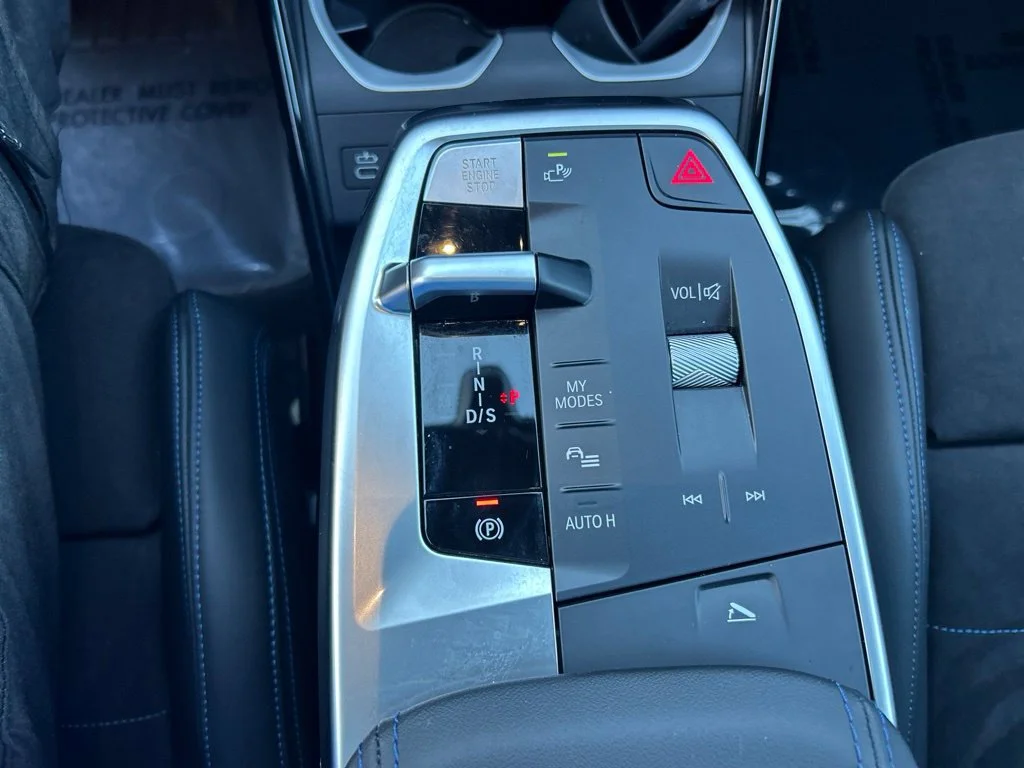 Used 2026 Gray BMW M35i image 44