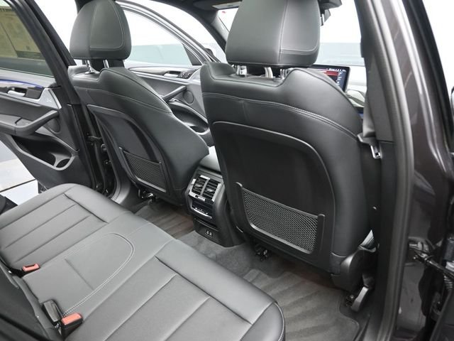 Used 2023 Gray BMW M40i image 27