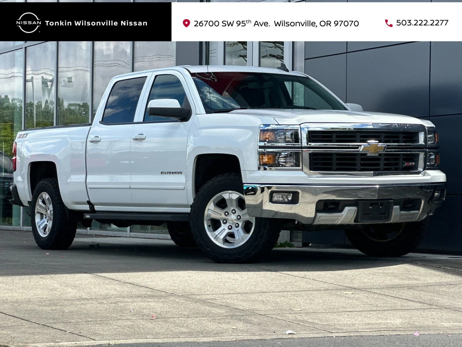 Used 2015 Summit White Chevrolet LT image 1