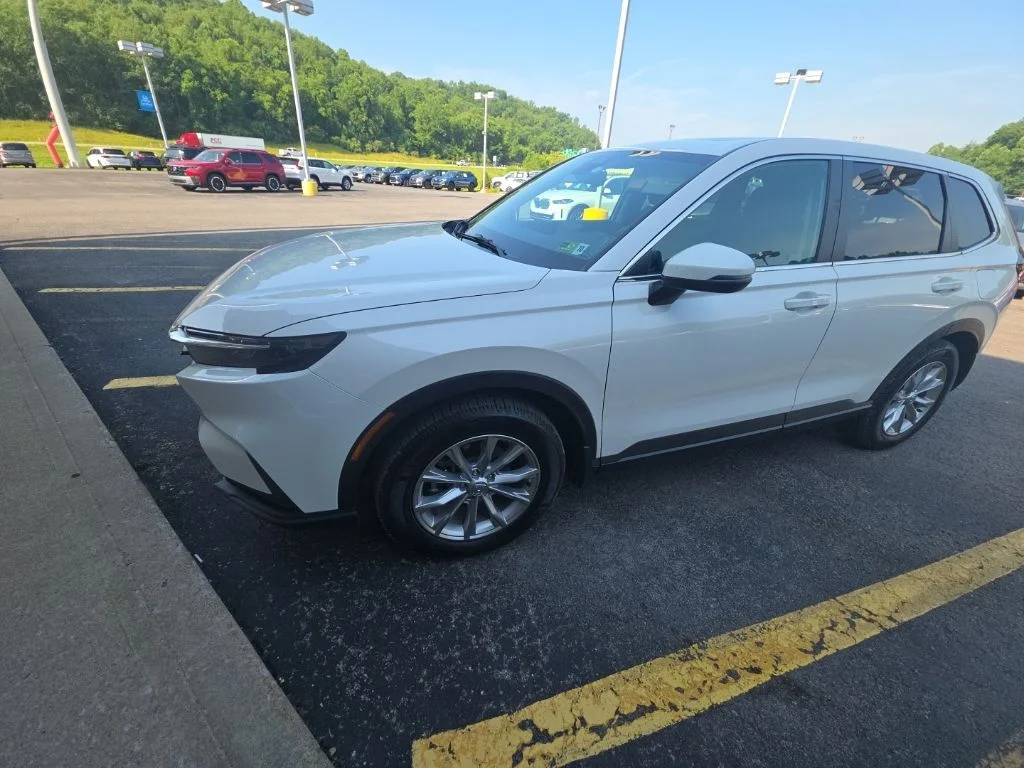 Used 2024 White Honda EX image 8
