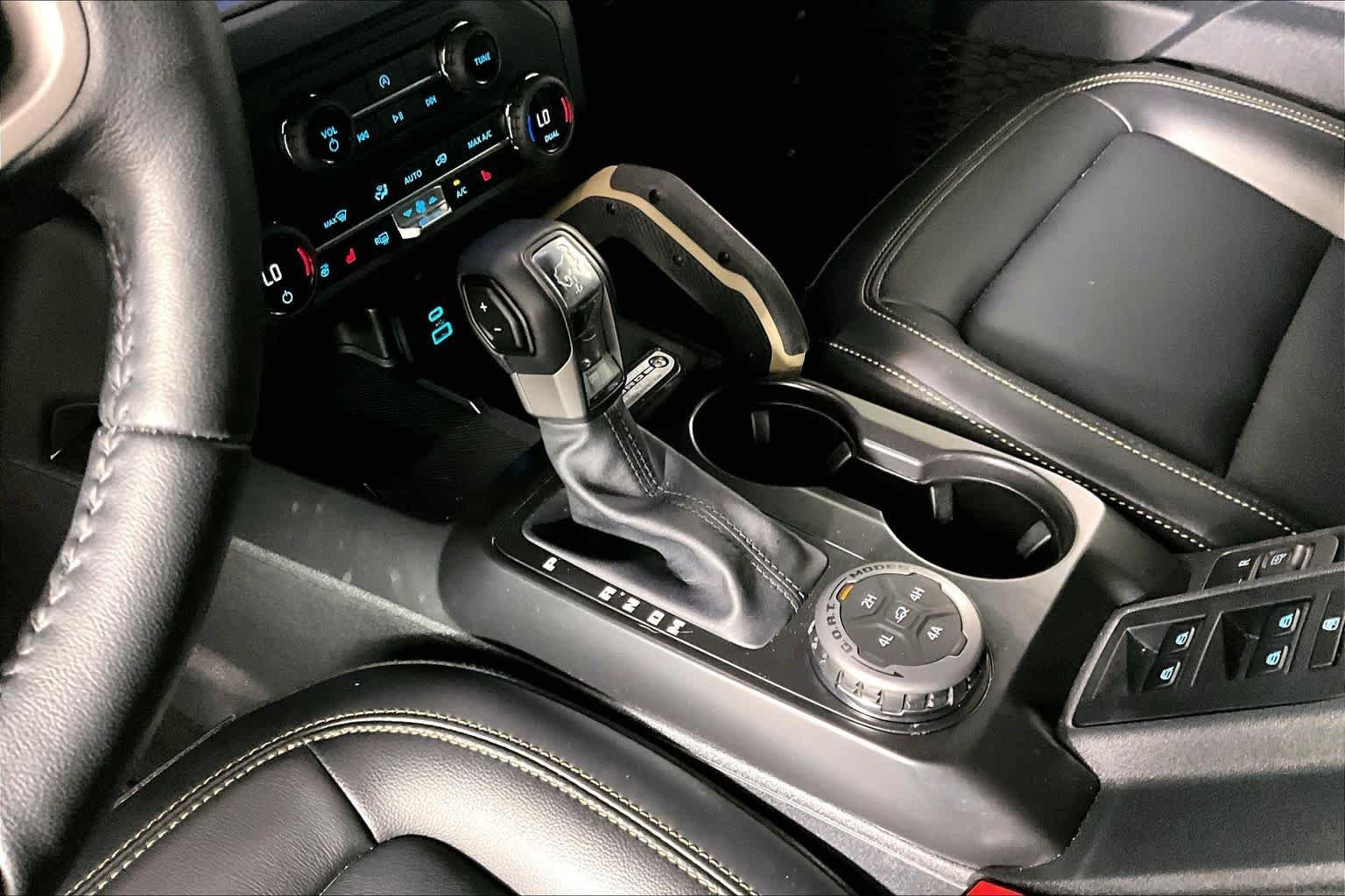 Used 2025 Shadow Black Ford Badlands image 15
