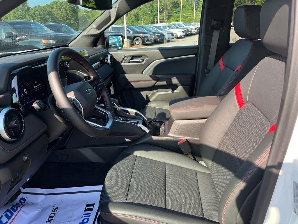 2025 Chevrolet Colorado Z71 - Photo 24
