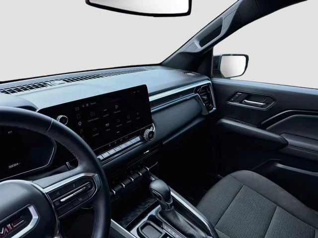 Used 2025 Black GMC Elevation image 9