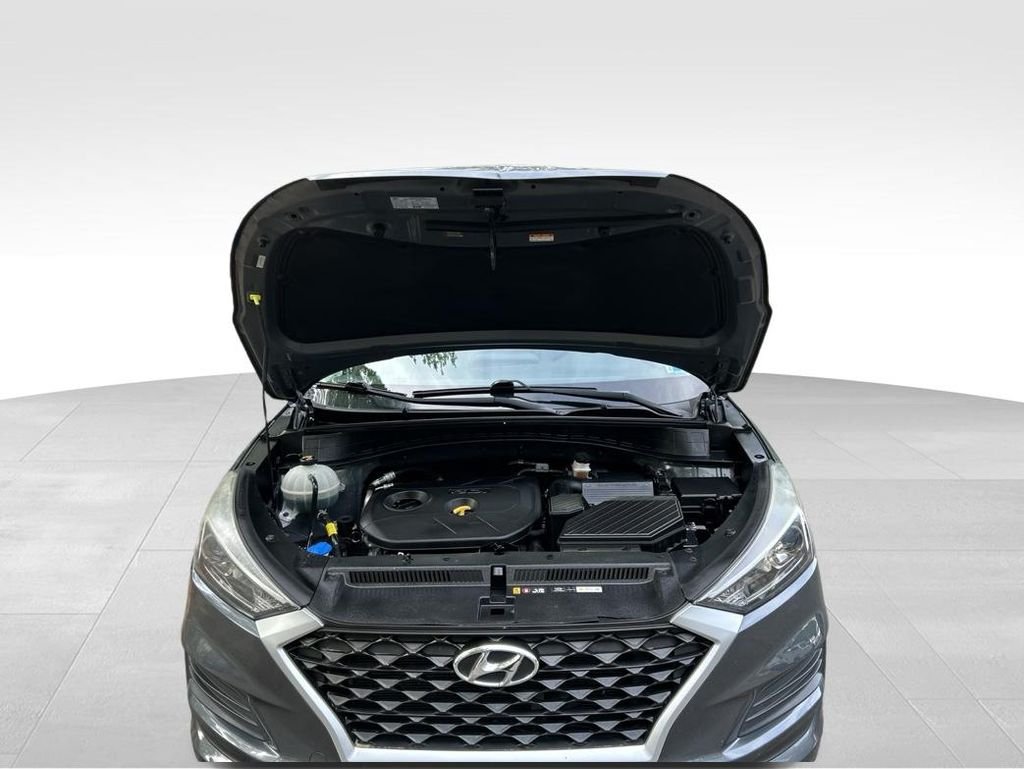 Used 2019 Gray Hyundai SE image 13