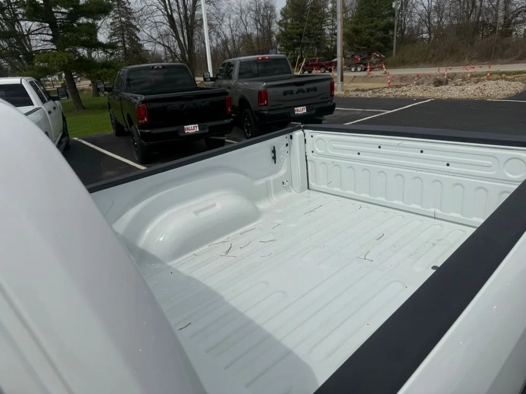 New 2025 Bright White Clear-Coat Exterior Paint RAM Tradesman image 43
