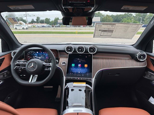 New 2027 Polar White Mercedes-Benz GLC 300 image 66