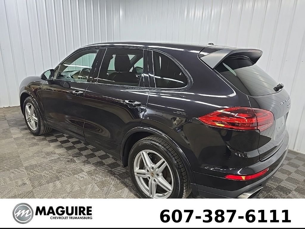Used 2017 Black Porsche Base image 9