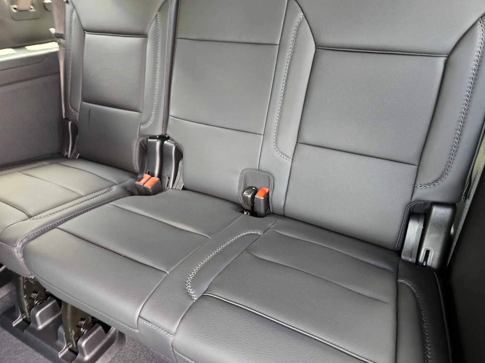 2026 GMC Yukon XL Denali - Photo 17