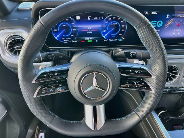 Certified Used 2025 Gray Mercedes-Benz G 580 image 13