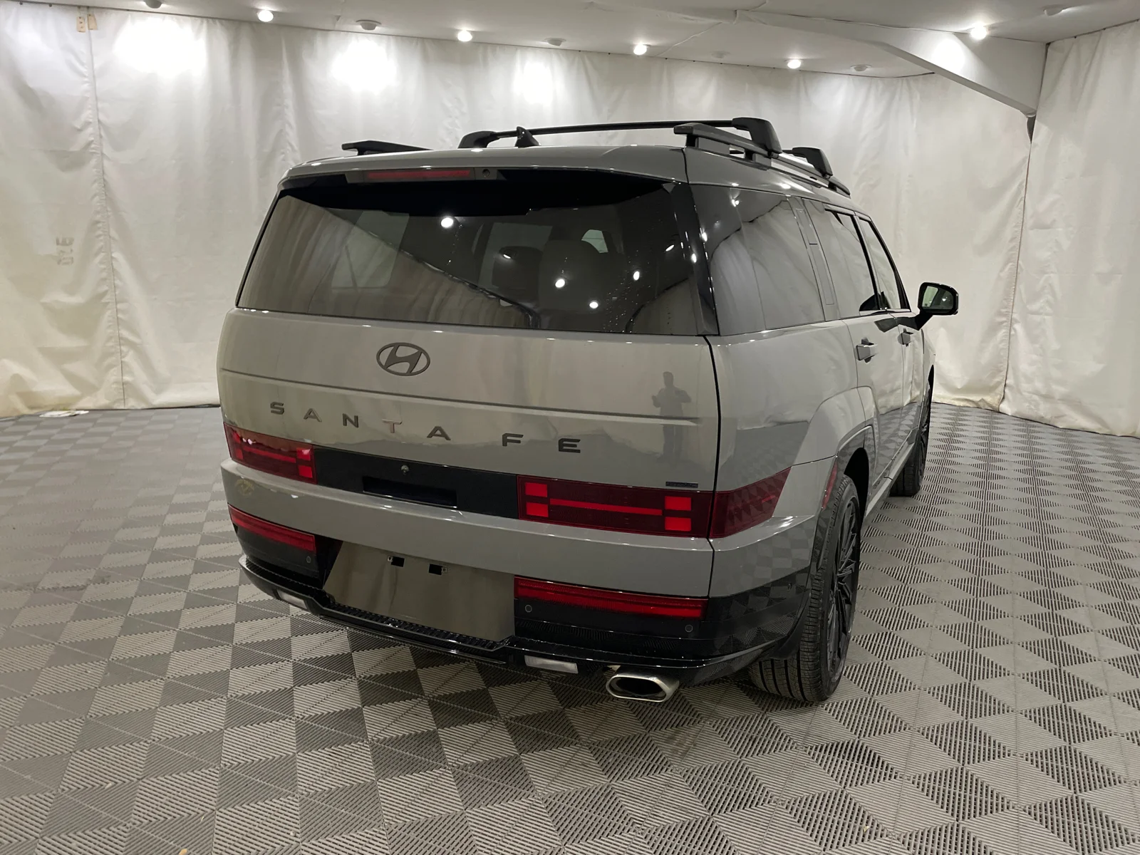 Used 2026 Hampton Gray Hyundai Calligraphy image 5