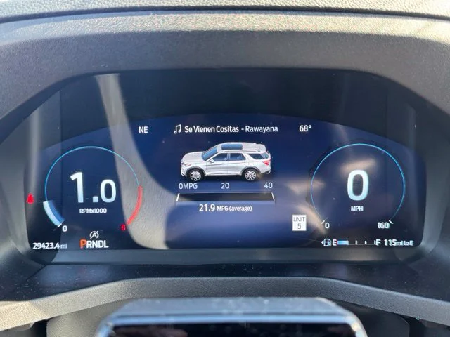 Used 2025 White Ford Platinum image 19