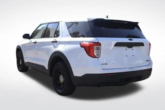 Used 2022 White Ford Base image 8