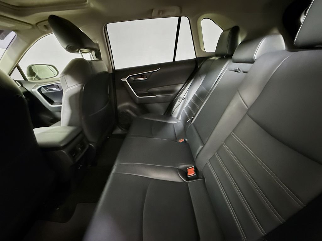 Used 2020 Magnetic Gray Metallic Toyota XLE Premium image 23