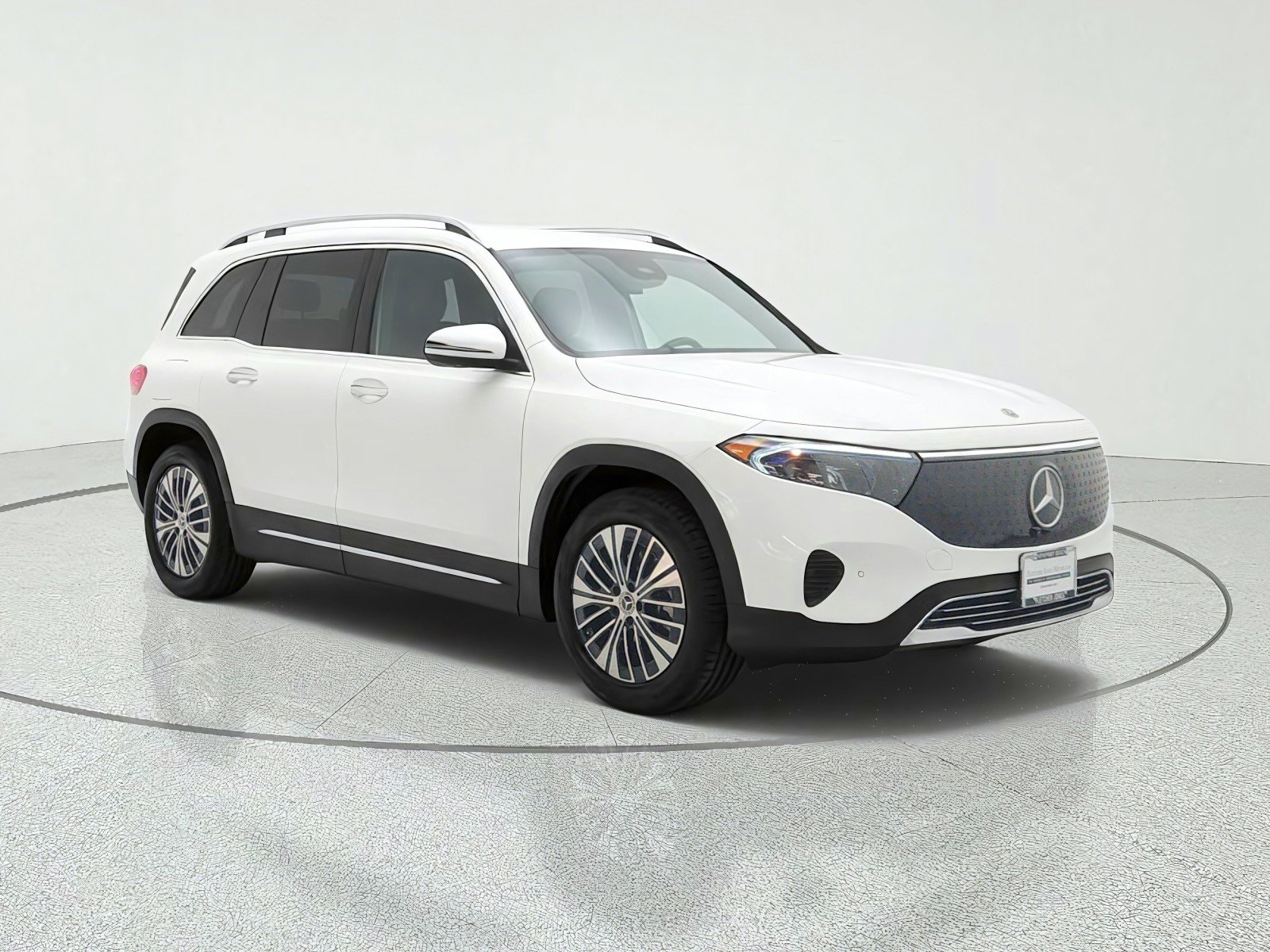 Certified Used 2025 Polar White Mercedes-Benz EQB 250+ SUV image 3