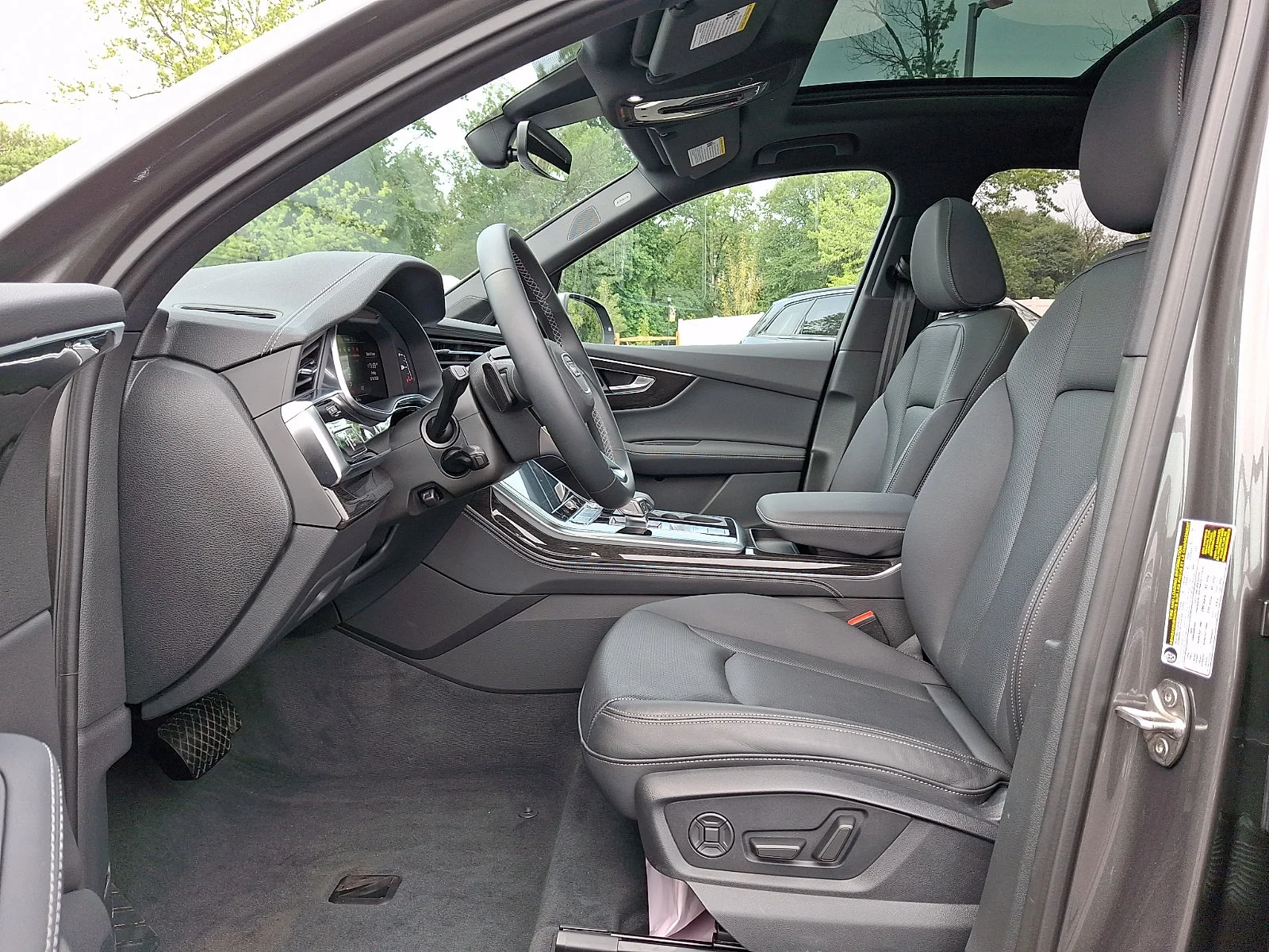 Used 2025 Samurai Gray Metallic   3M3m Audi Premium Plus image 14