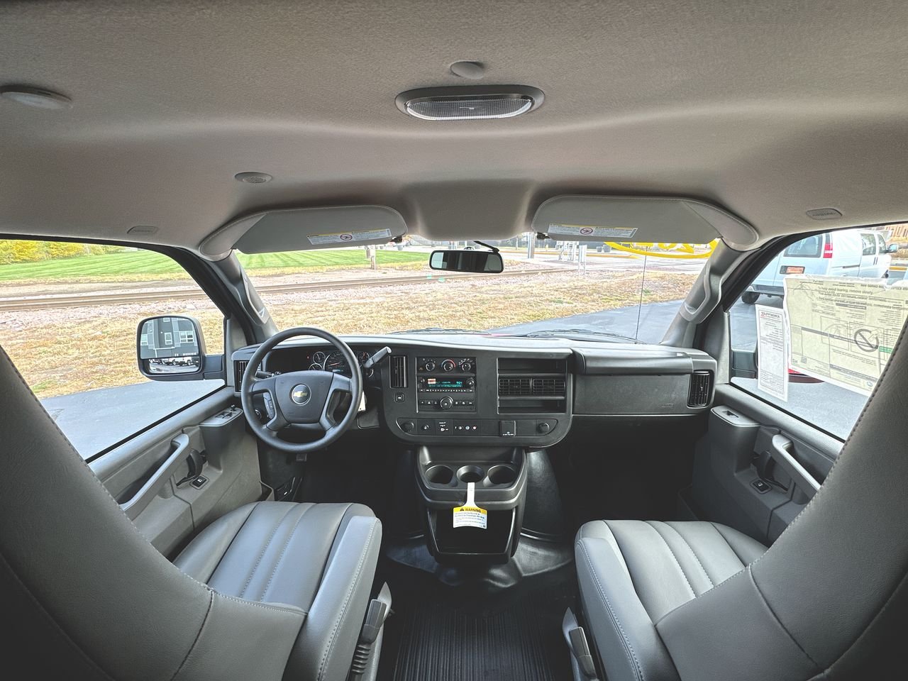 2025 Chevrolet Express Cargo Work Van - Photo 42
