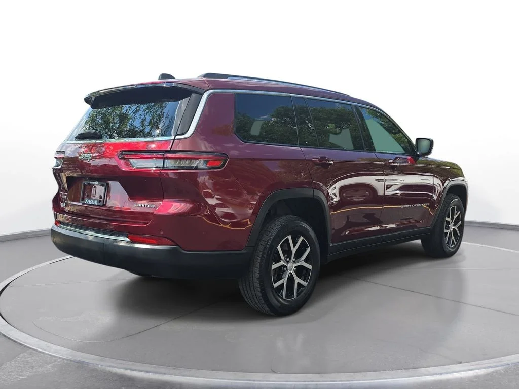 Used 2023 Red Jeep Limited image 5