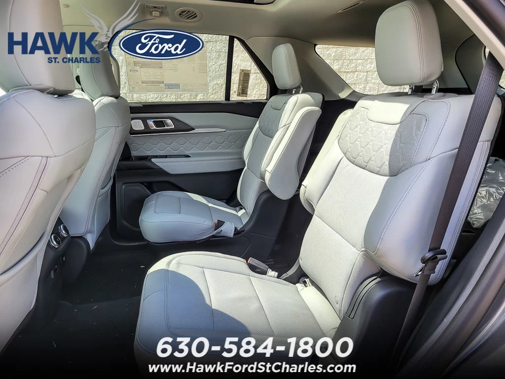 New 2026 Carbonized Gray Metallic Ford Platinum™ image 9