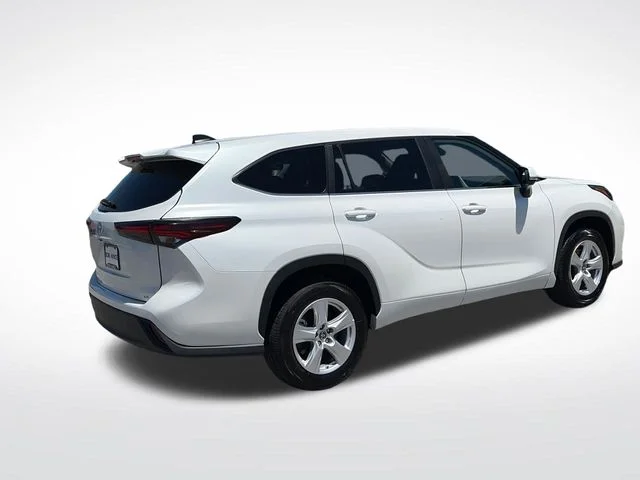 Used 2024 Beige Toyota LE image 5