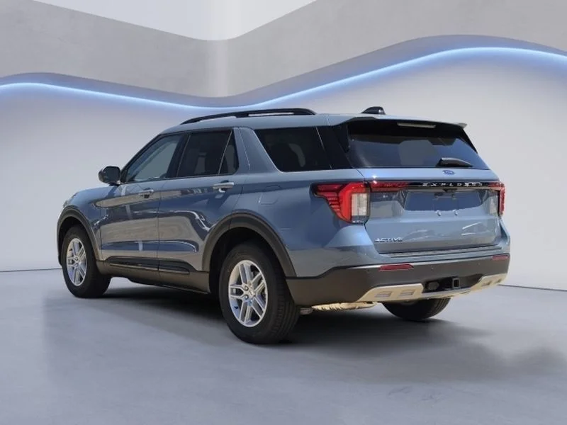 New 2026 Vapor Blue Metallic Ford Active image 4