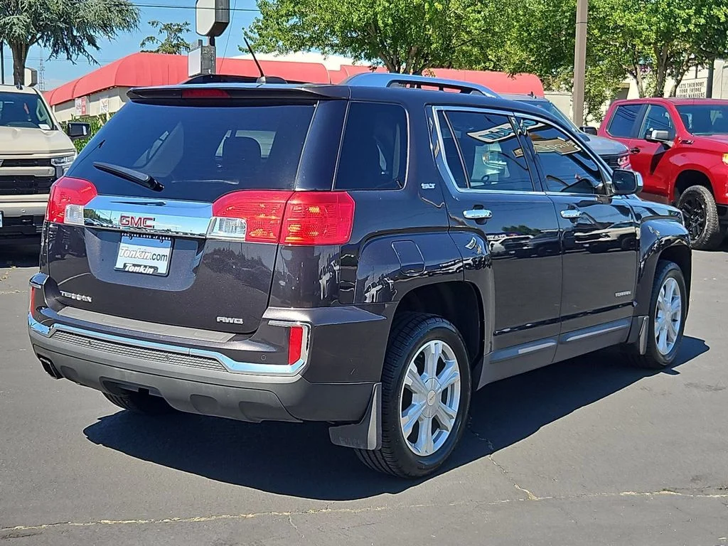 Used 2016 Iridium Metallic GMC SLT image 6