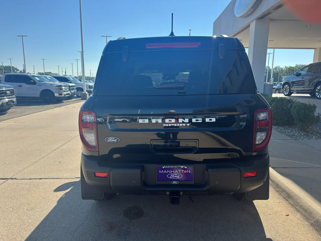 New 2026 Shadow Black Ford Outer Banks® image 9