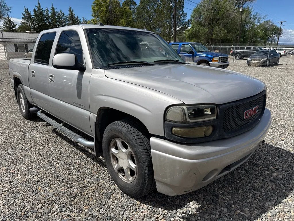 2005 GMC Sierra -'s photo